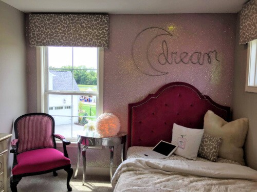 Old Hollywood Girls bedroom in pink and magenta