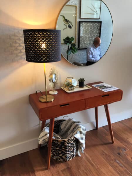 Mid Century Modern Foyer Console Table with Mirror & Lamp