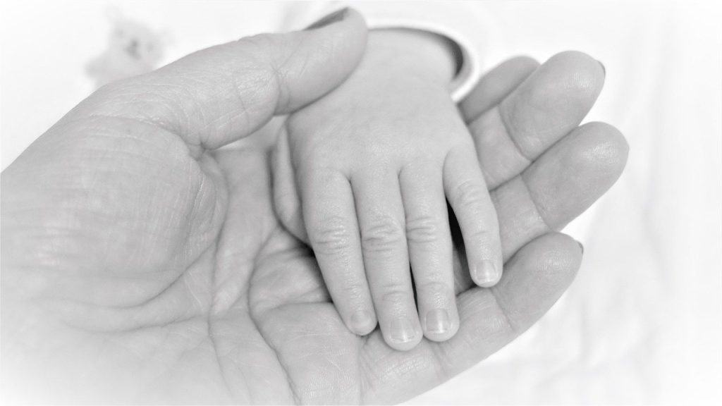 hands, infant, newborn-4803176.jpg